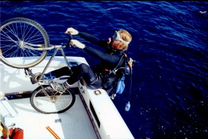 Underwater_mtn_biker_Jason_Borner_Costa_Rica_1994